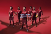 王者归来！XX队强势卫冕联赛冠军，创历史新纪录